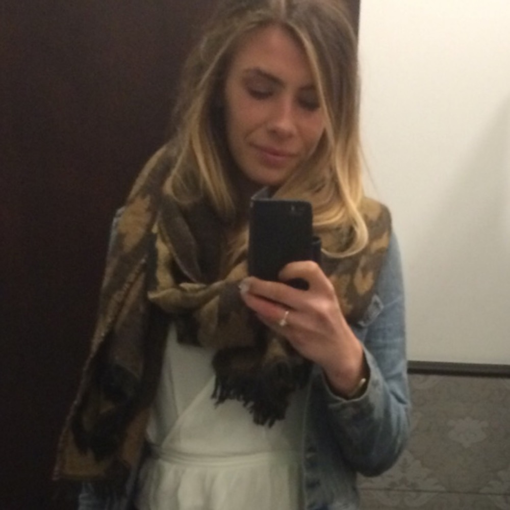 Meet your Posher, Aneysha